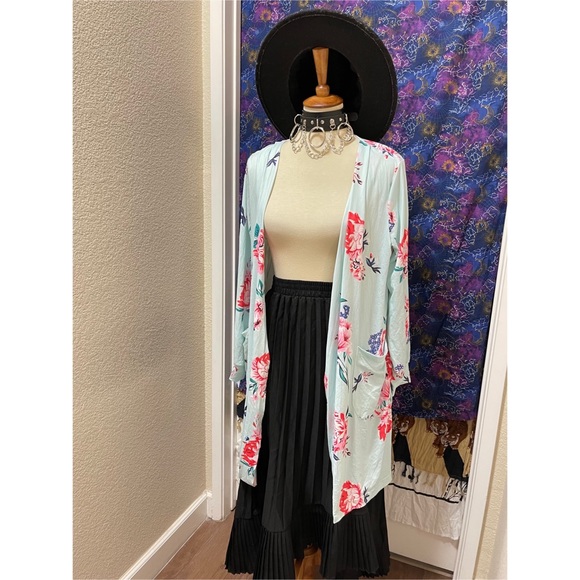 π Lovely colorful rose open cardigan - Picture 11 of 11